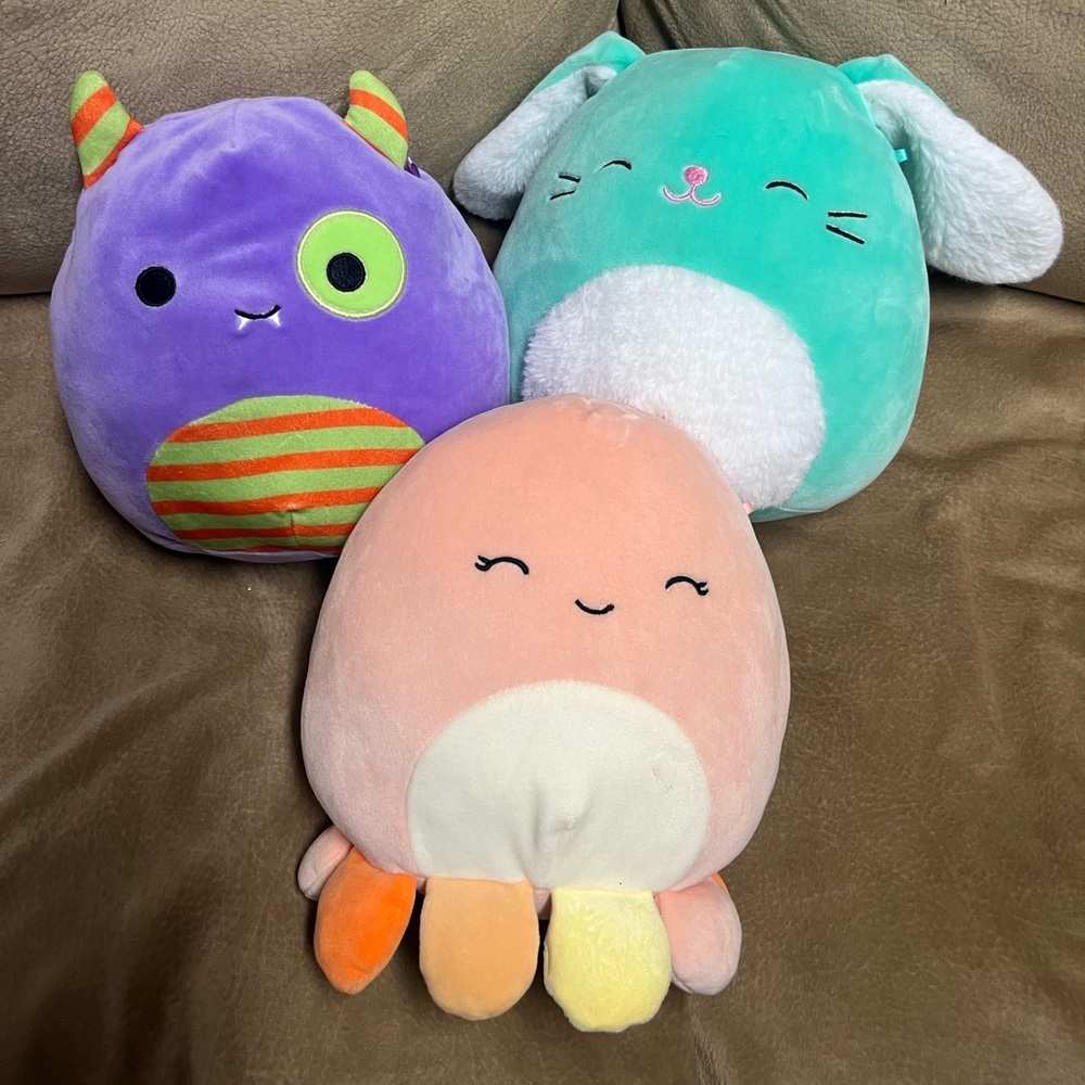 SQUISHMALLOW MINIS - 3 for $20